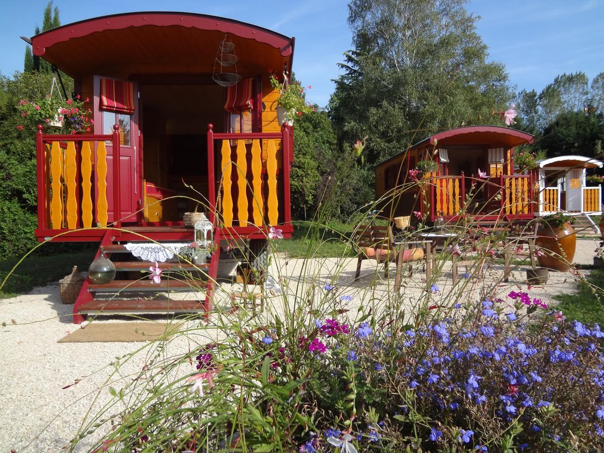 Logis Hotel-Restaurant Le Relais Hauterives Luaran gambar