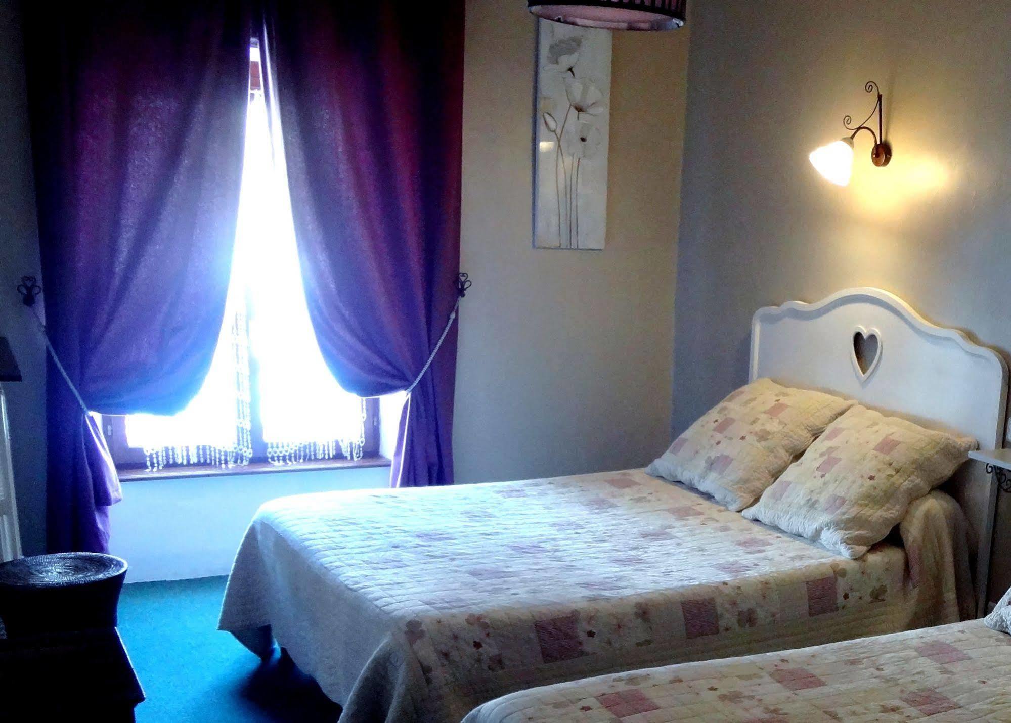 Logis Hotel-Restaurant Le Relais Hauterives Luaran gambar